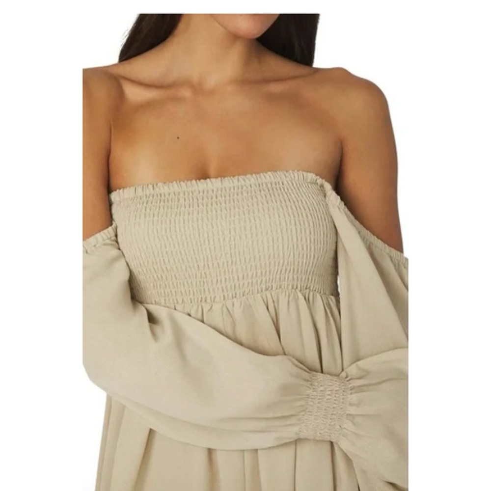 NWT WeWoreWhat On/Off Shoulder Smocked Dress